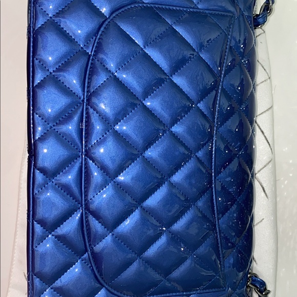 🛑SOLD🛑CHANEL JUMBO CLASSIC FLAP - Picture 3 of 6
